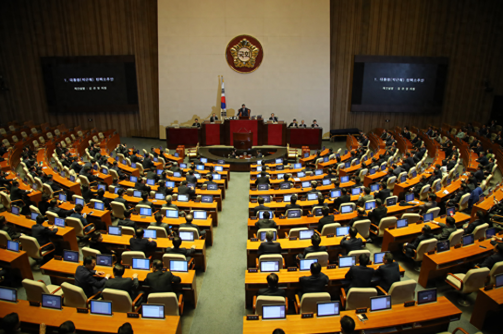 韩国国会出入口关闭事件，在野党辅佐团与警方的对峙及其深远影响分析