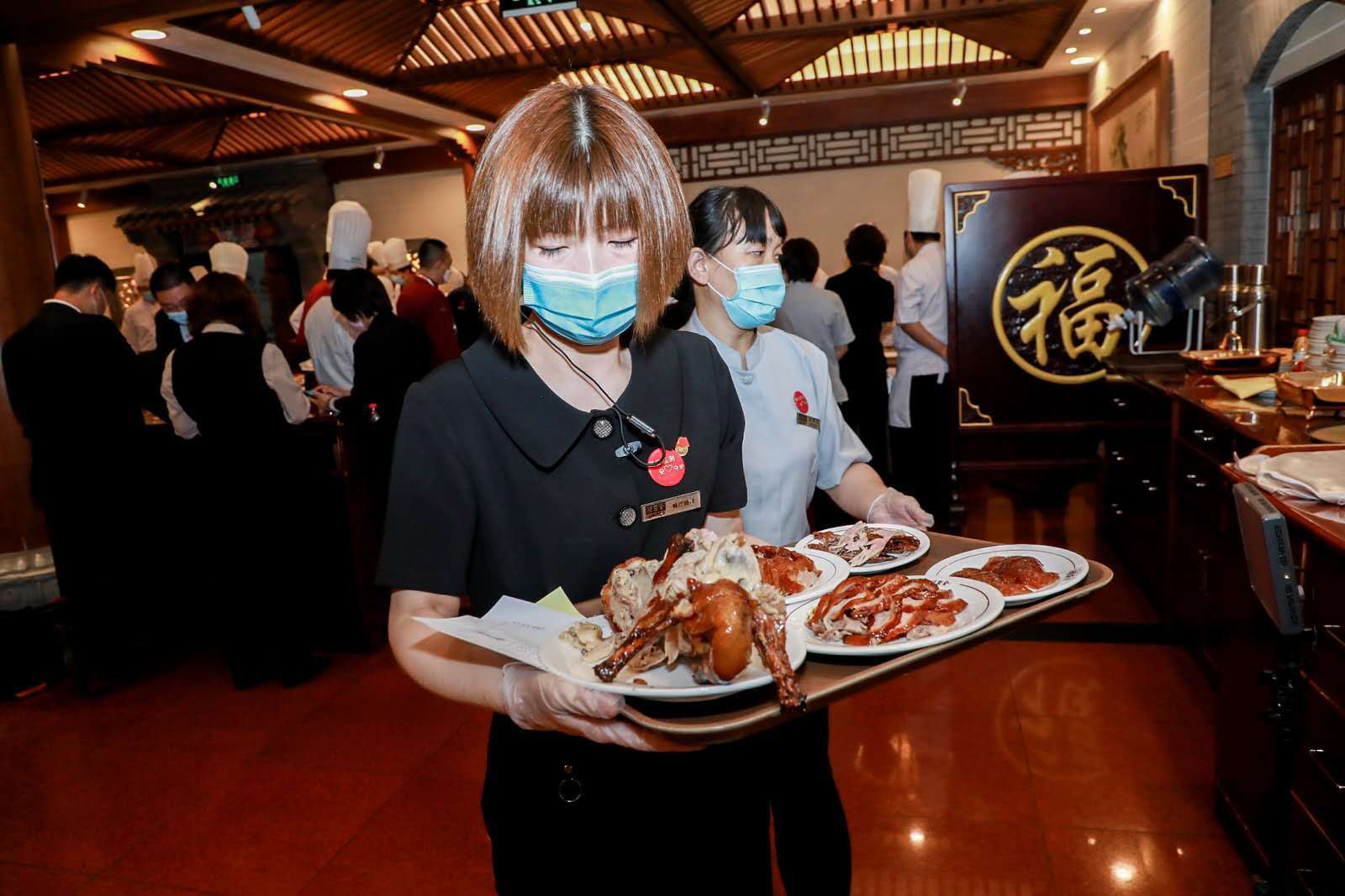 知名餐饮连锁再现食品安全事故，全吐了事件深度剖析与反思