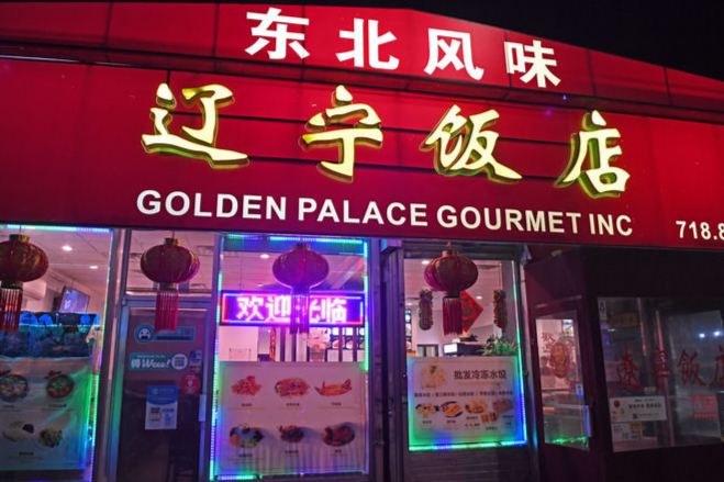 涛的饭店成为地方美食新标杆，火爆非凡！