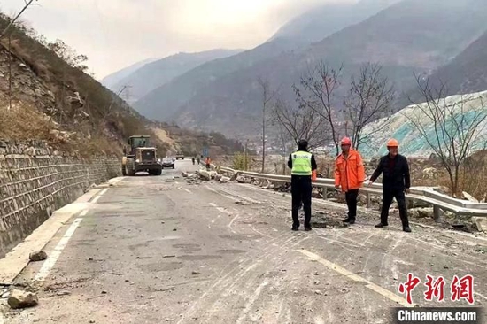 四川泸定县发生3.1级地震，影响及应对措施